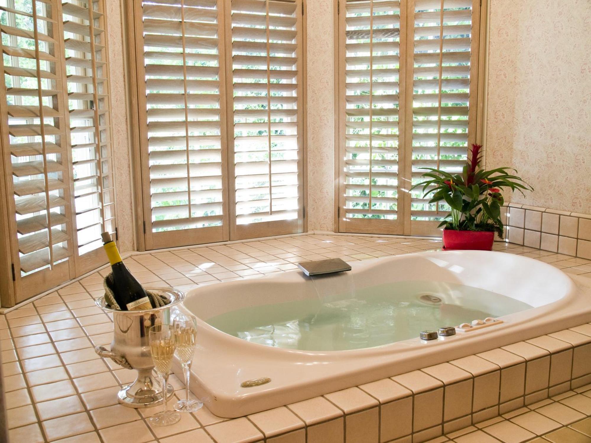 Cheshire Cat Inn & Cottages ซานตาบาร์บารา ภายนอก รูปภาพ