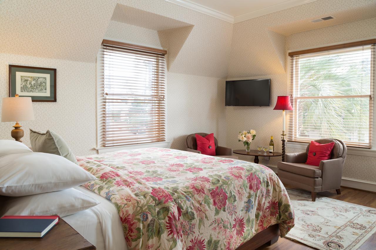 Cheshire Cat Inn & Cottages ซานตาบาร์บารา ภายนอก รูปภาพ
