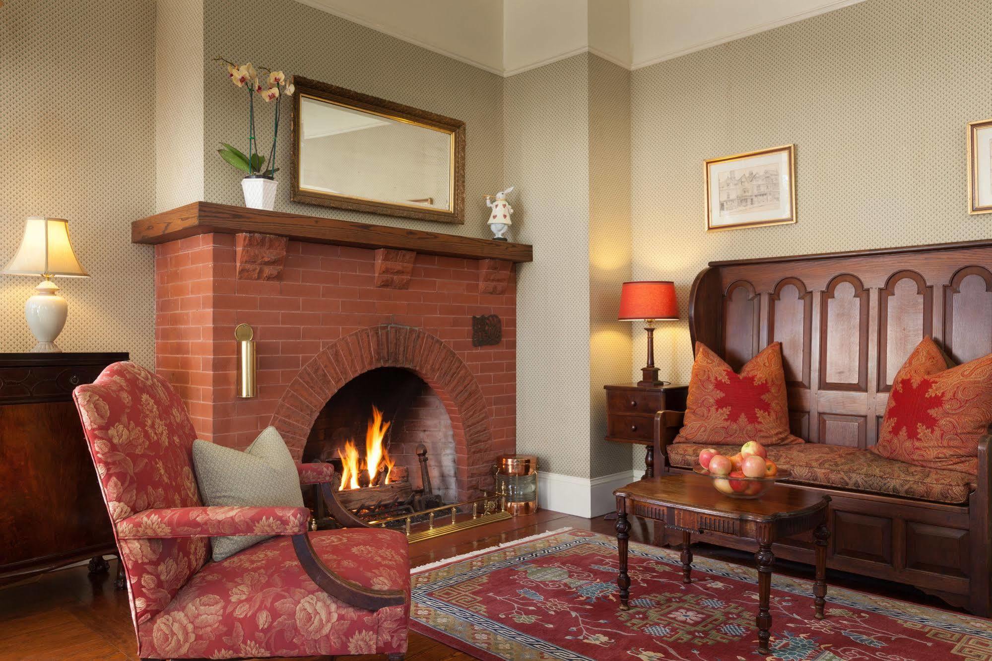 Cheshire Cat Inn & Cottages ซานตาบาร์บารา ภายนอก รูปภาพ