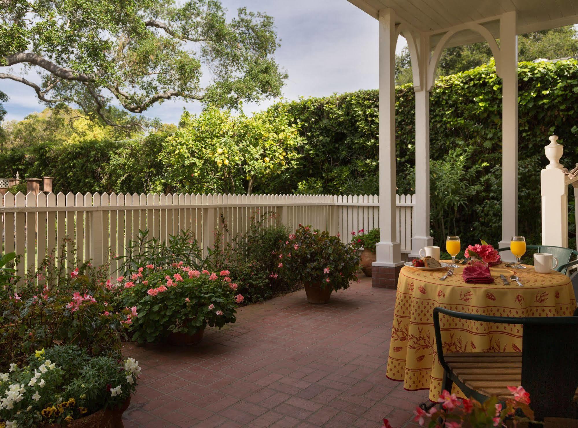 Cheshire Cat Inn & Cottages ซานตาบาร์บารา ภายนอก รูปภาพ